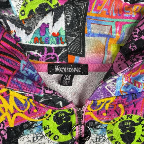 Dolls Kill Horoscopez Cropped Zip Hoodie Women’s XS Pink Graphic NWT Y2K Glam - Picture 2 of 8